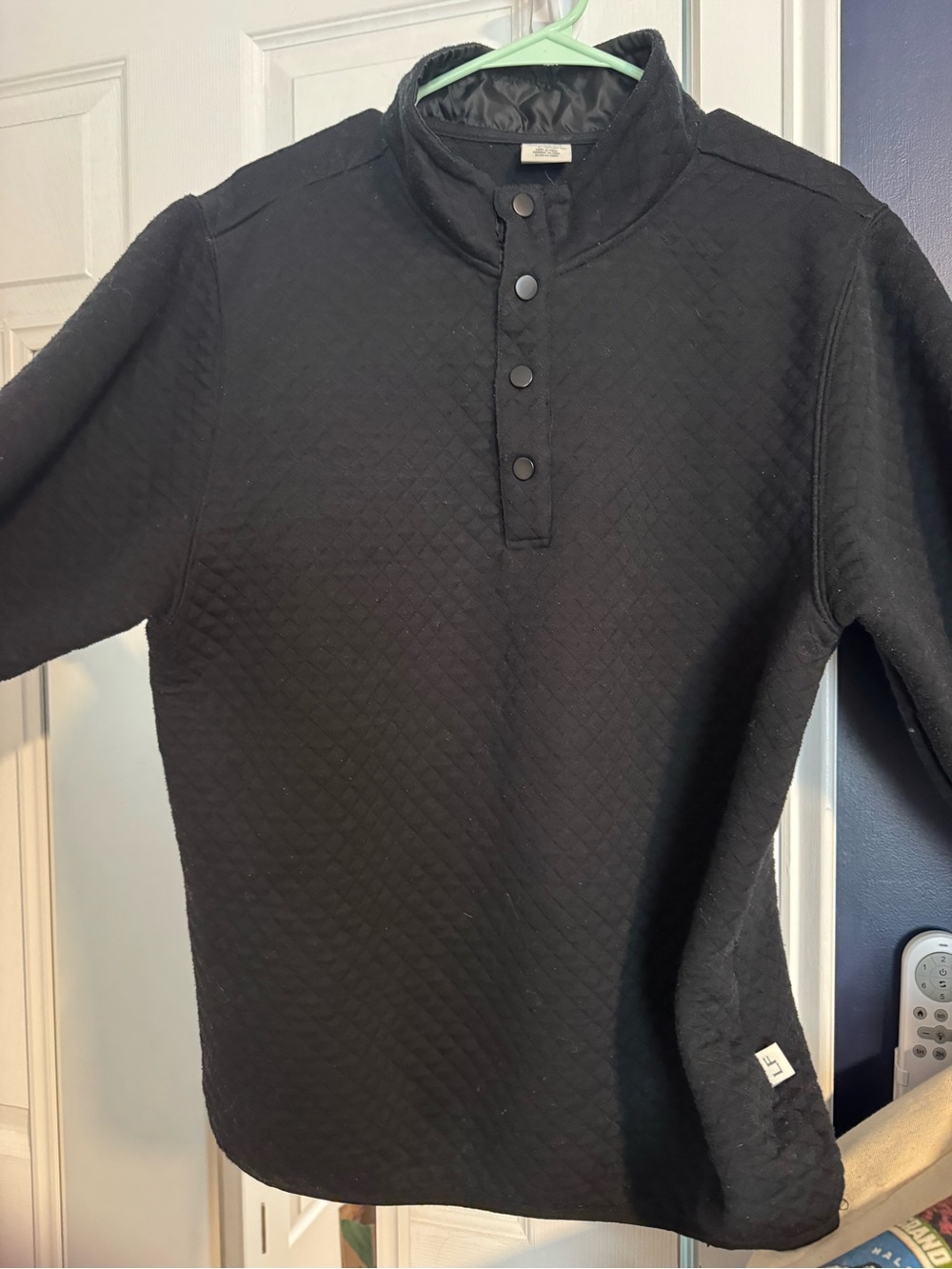 Women’s Black Quilted Quarter-Snap Shirt